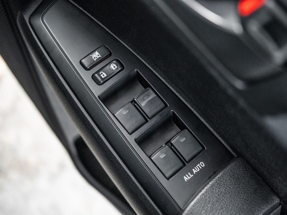 Toyota Corolla 2014 - фото автомобиля