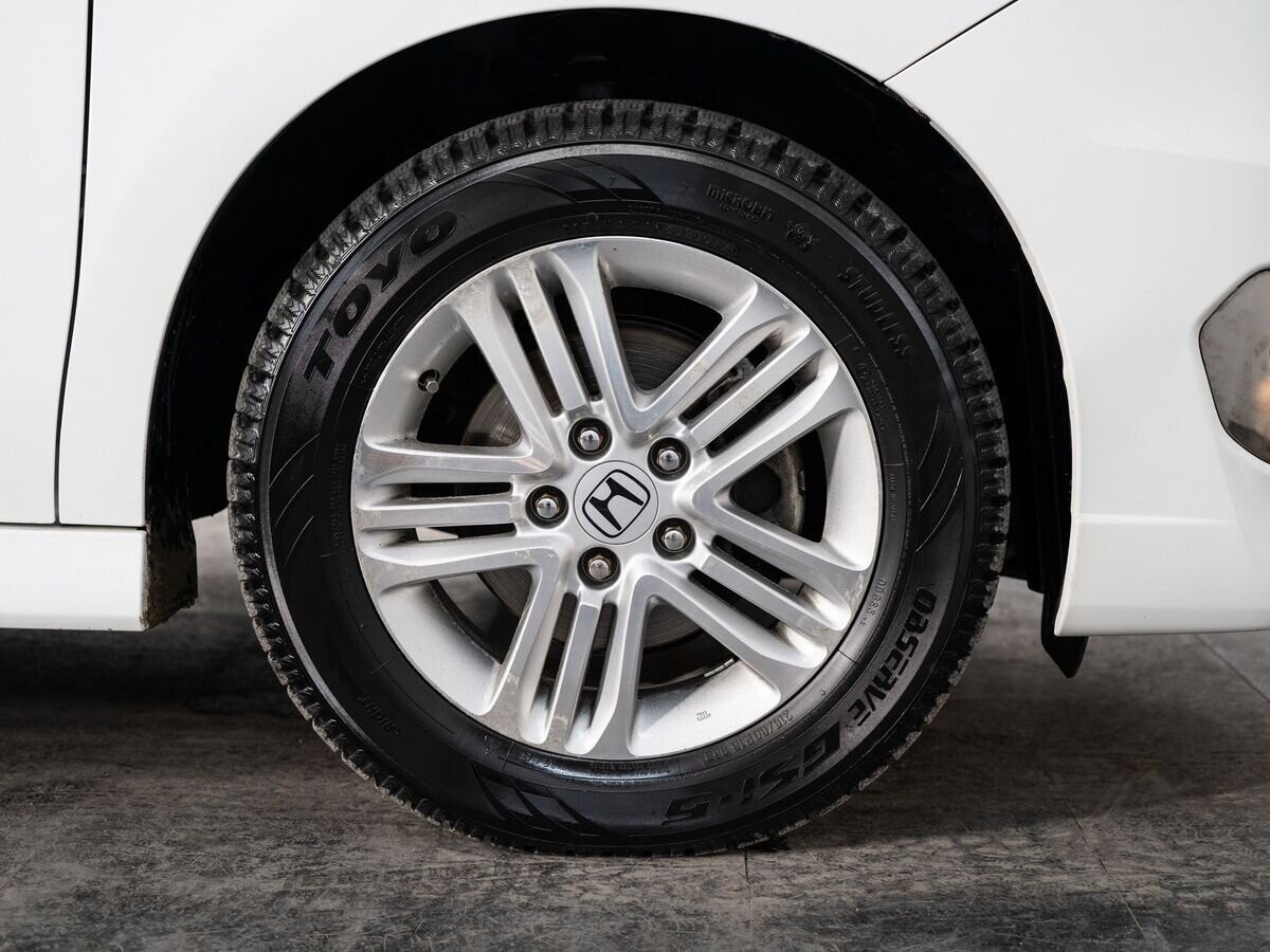 Honda Stepwgn 2014 - фото автомобиля