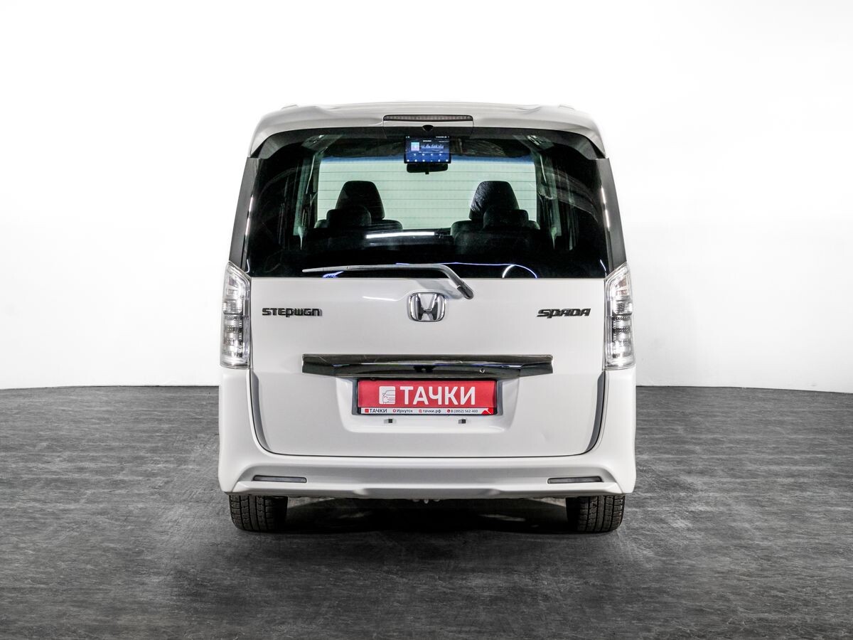 Honda Stepwgn 2014 - фото автомобиля