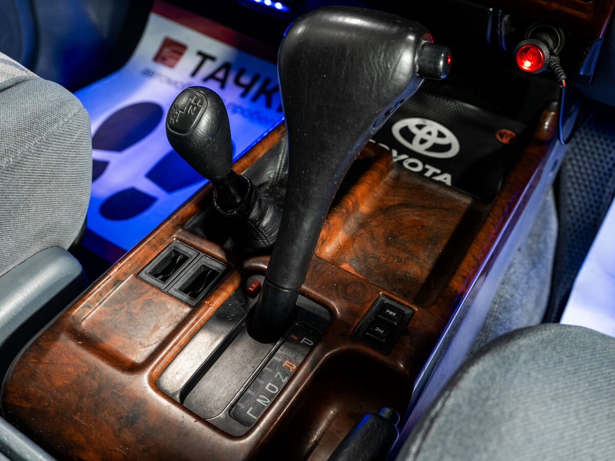 Toyota Land Cruiser Prado 2000 - фото автомобиля