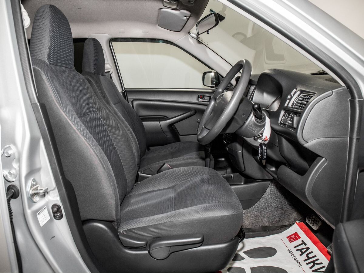 Toyota Probox 2010 - фото автомобиля