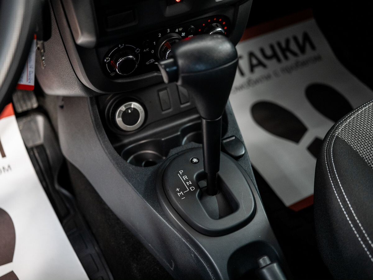 Renault Duster 2016 - фото автомобиля