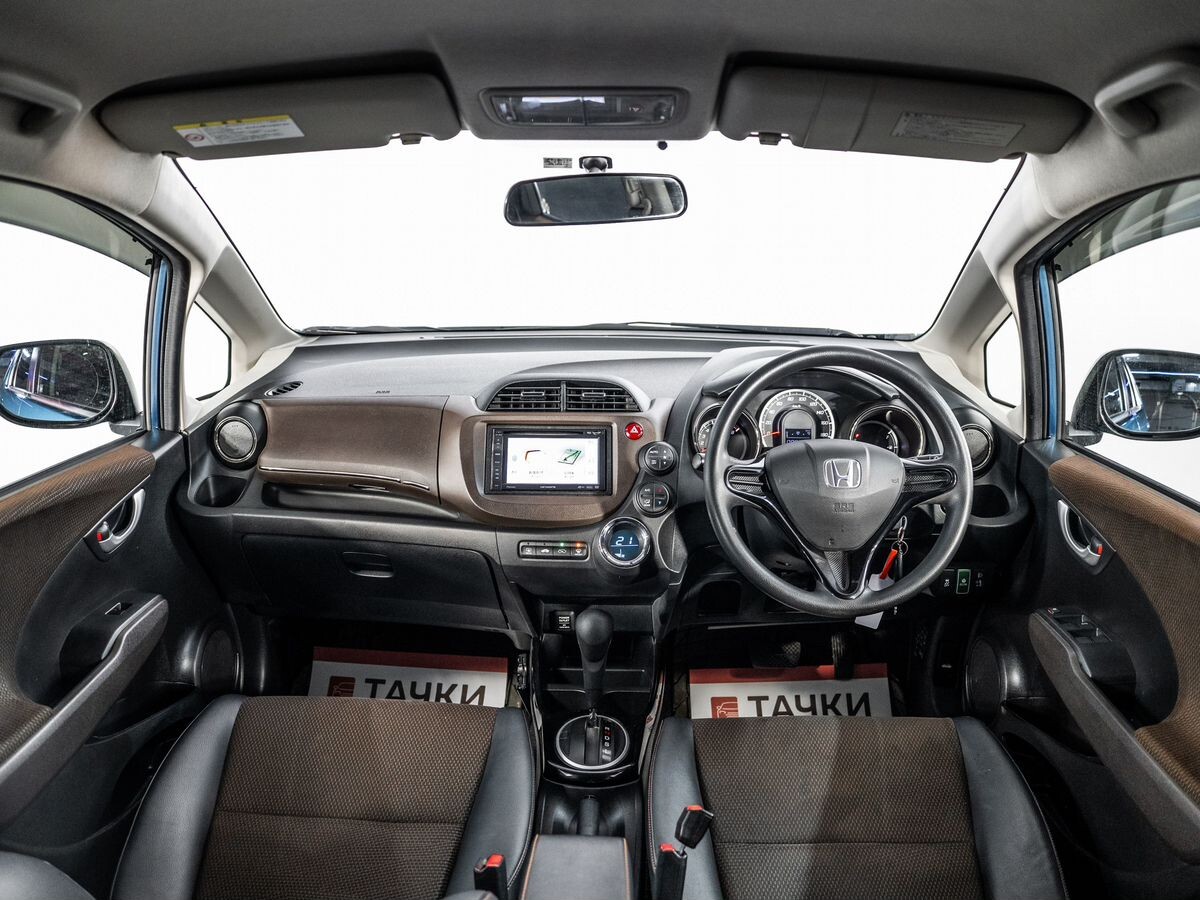 Honda Fit Shuttle 2011 - фото автомобиля