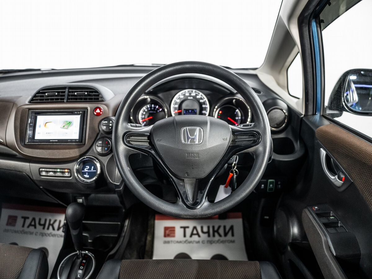 Honda Fit Shuttle 2011 - фото автомобиля