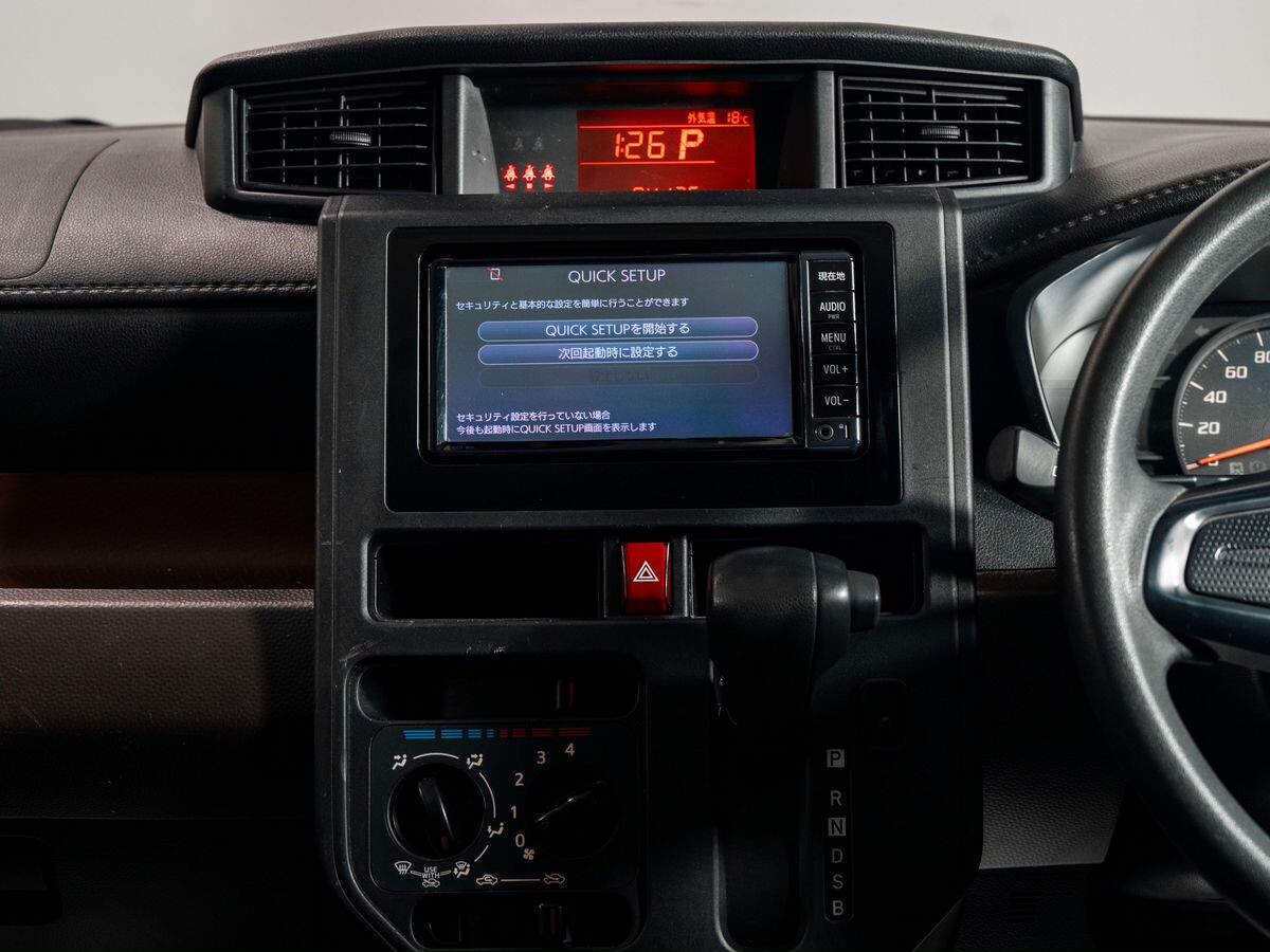 Toyota Tank 2018 - фото автомобиля