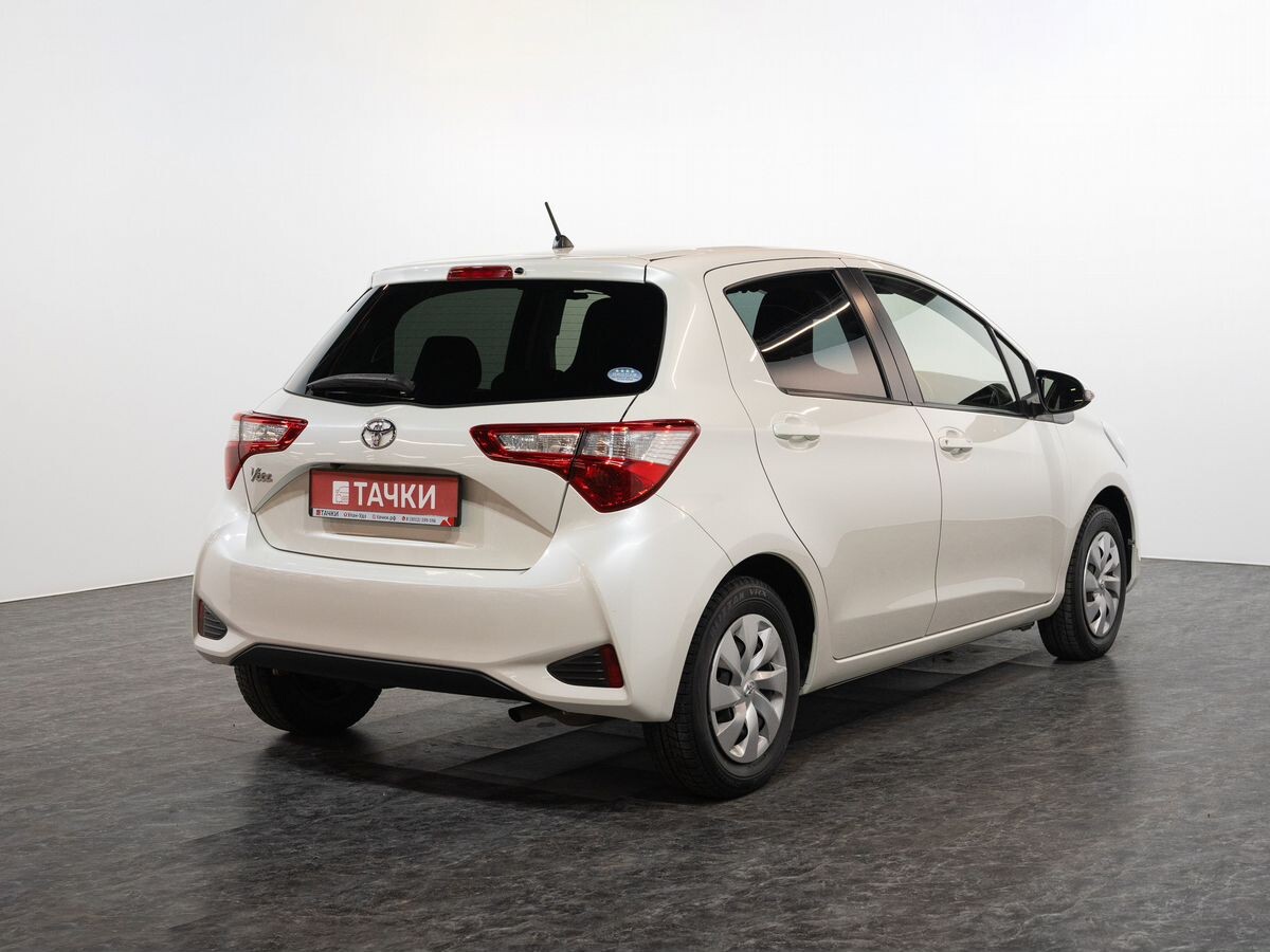 Toyota Vitz 2019 - фото автомобиля