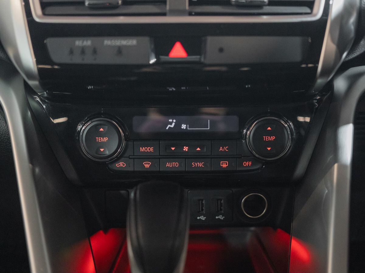 Mitsubishi Eclipse Cross 2018 - фото автомобиля