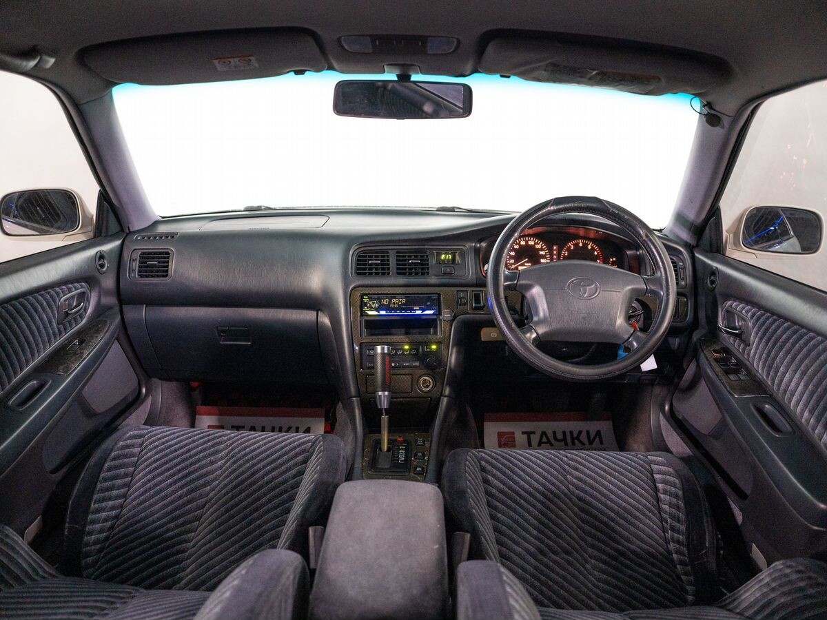 Toyota Mark II 1999 - фото автомобиля