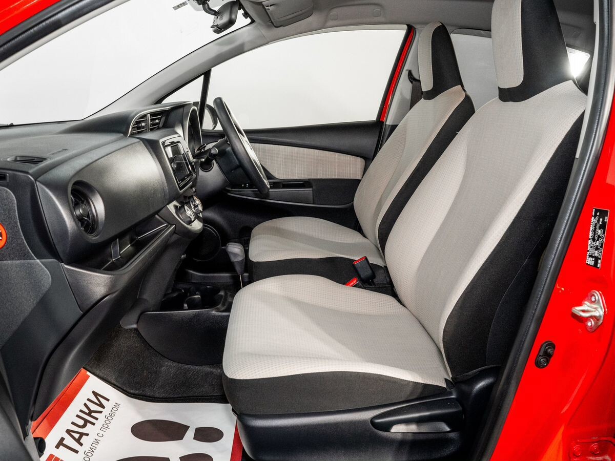 Toyota Vitz 2019 - фото автомобиля