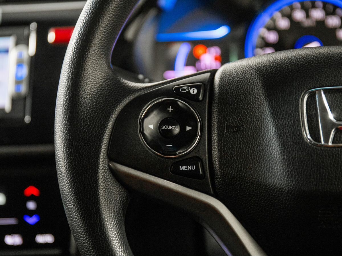 Honda Grace 2015 - фото автомобиля