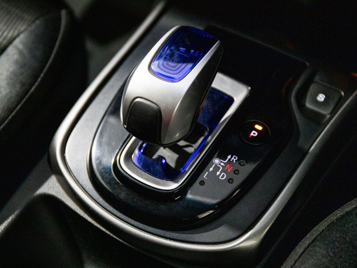 Honda Grace 2015 - фото автомобиля