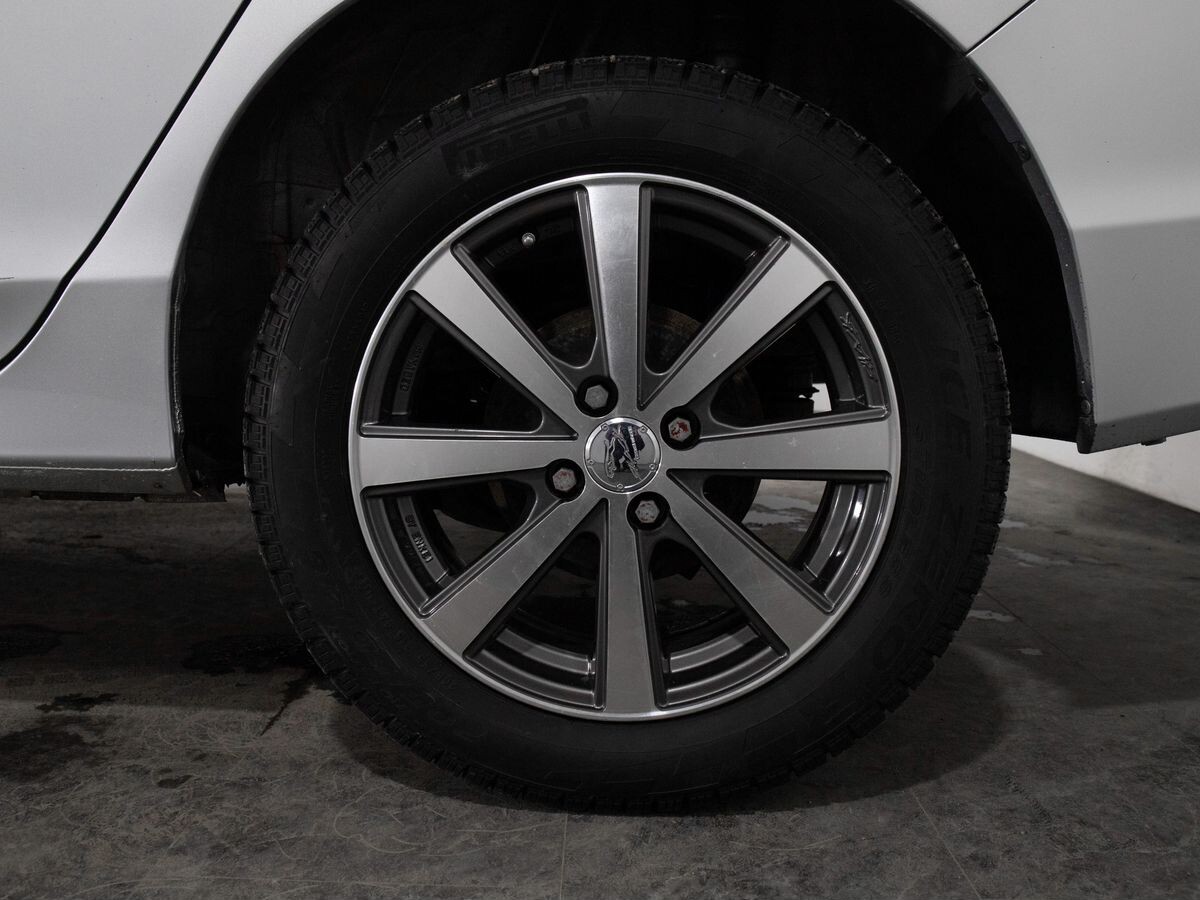 Honda Grace 2015 - фото автомобиля