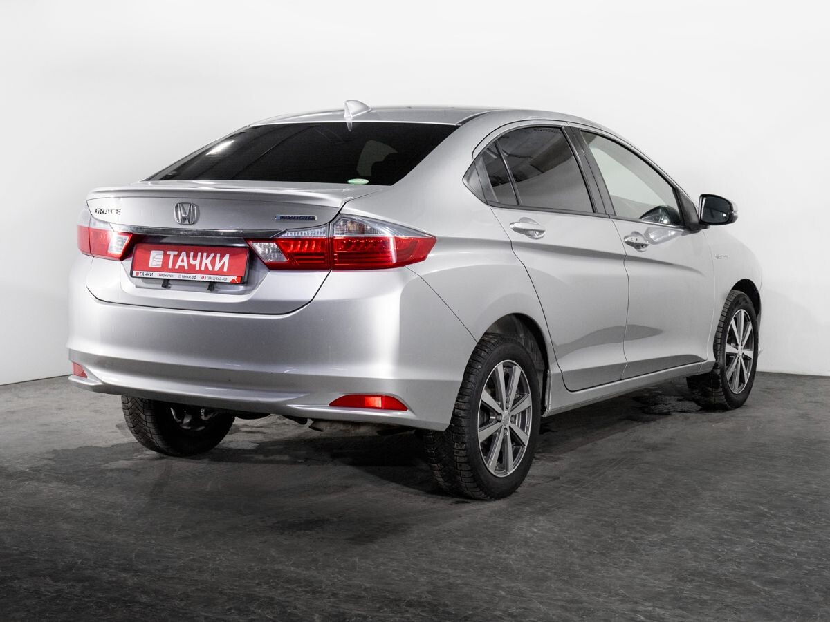 Honda Grace 2015 - фото автомобиля