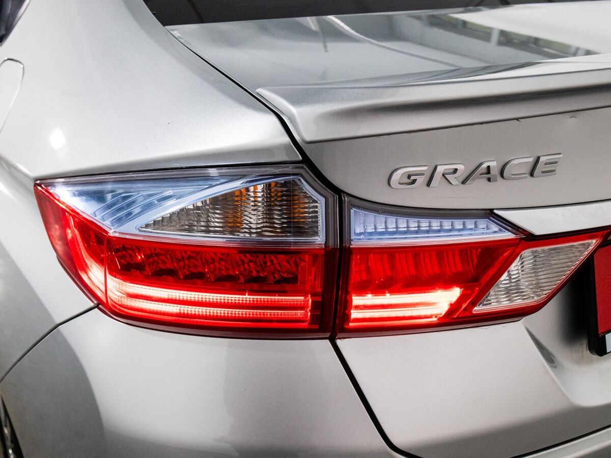 Honda Grace 2015 - фото автомобиля