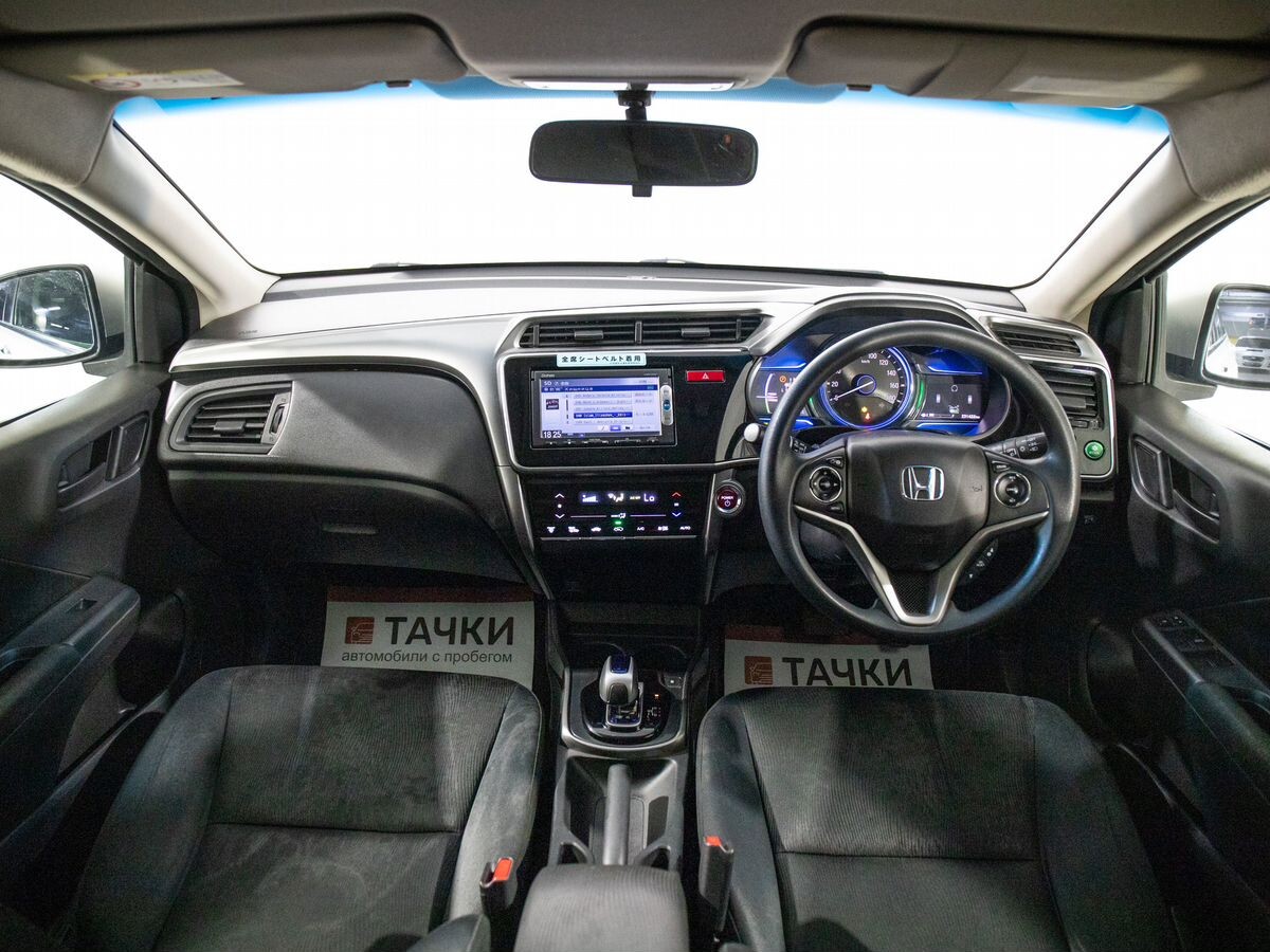 Honda Grace 2015 - фото автомобиля