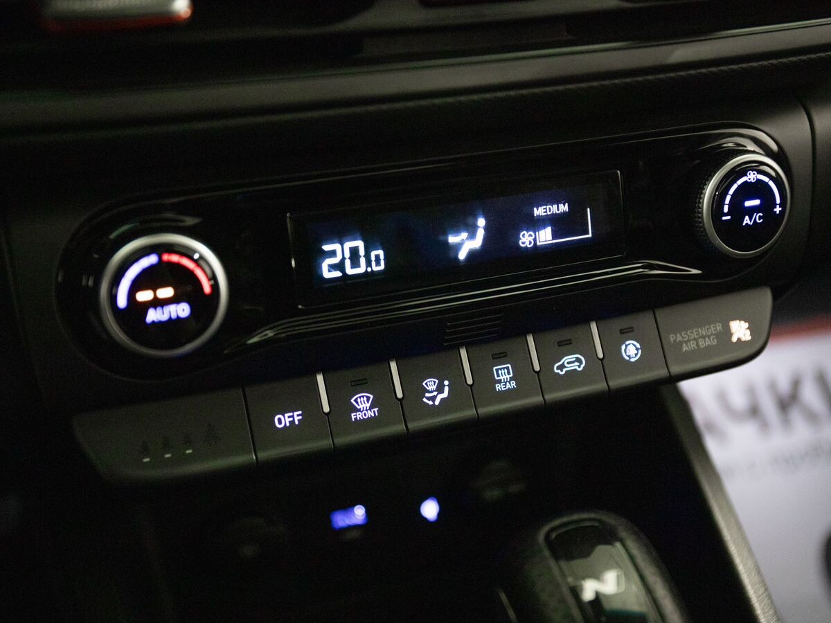 Hyundai Kona 2021 - фото автомобиля