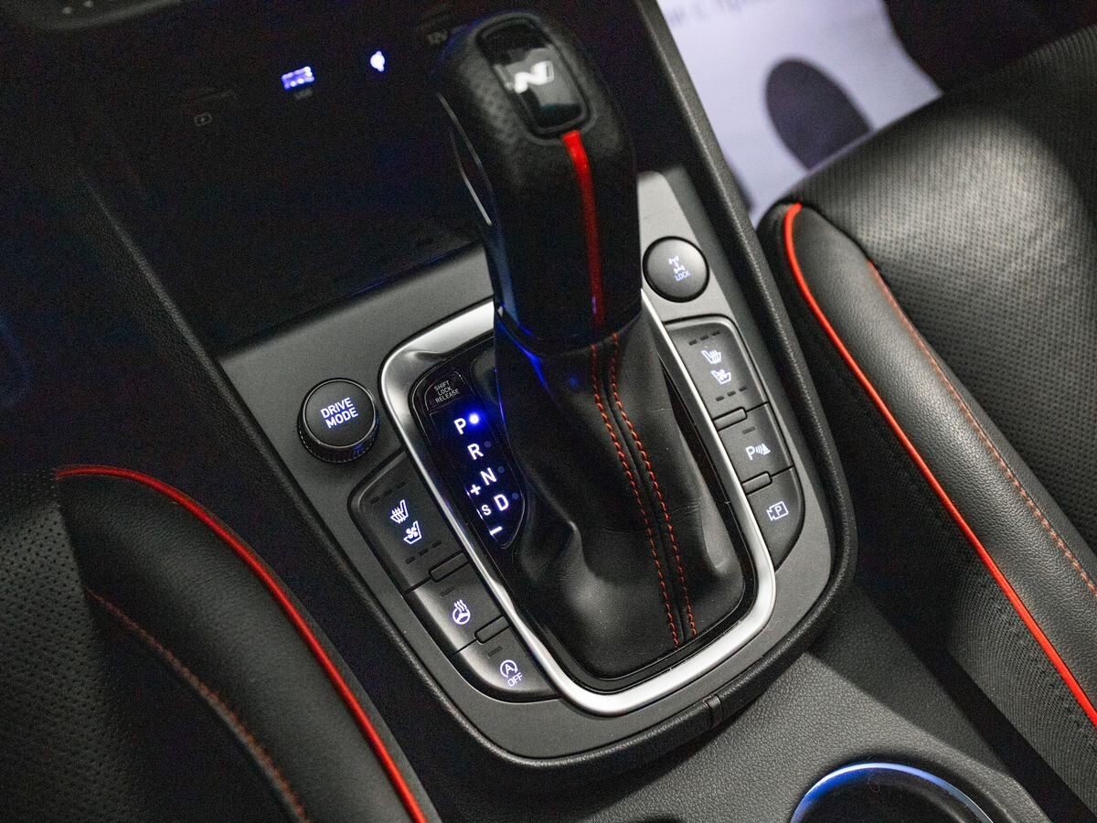 Hyundai Kona 2021 - фото автомобиля