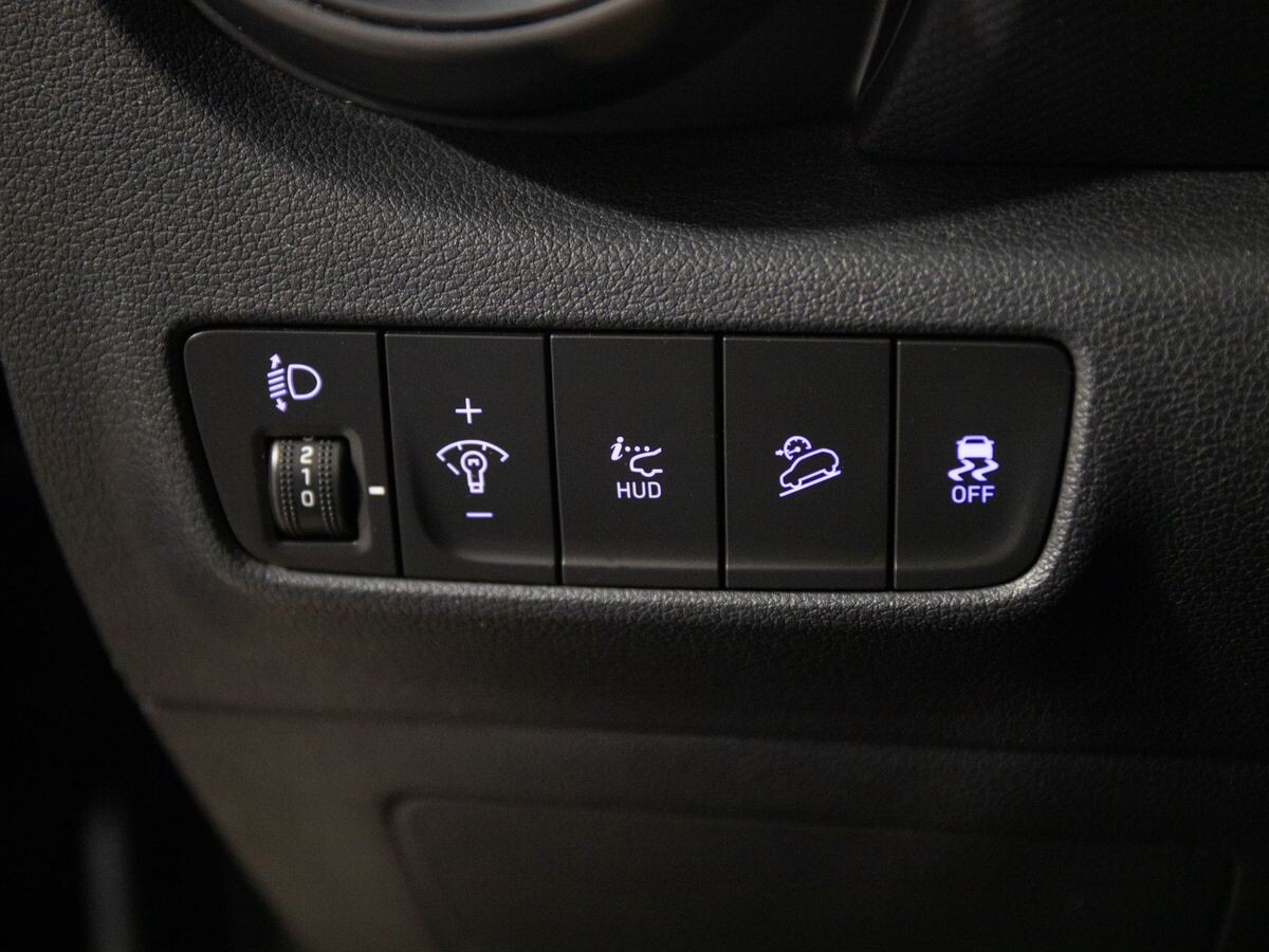 Hyundai Kona 2021 - фото автомобиля