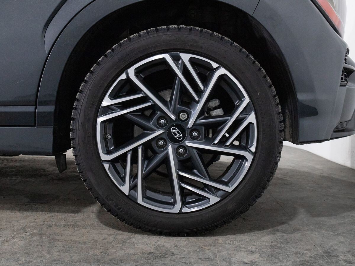 Hyundai Kona 2021 - фото автомобиля