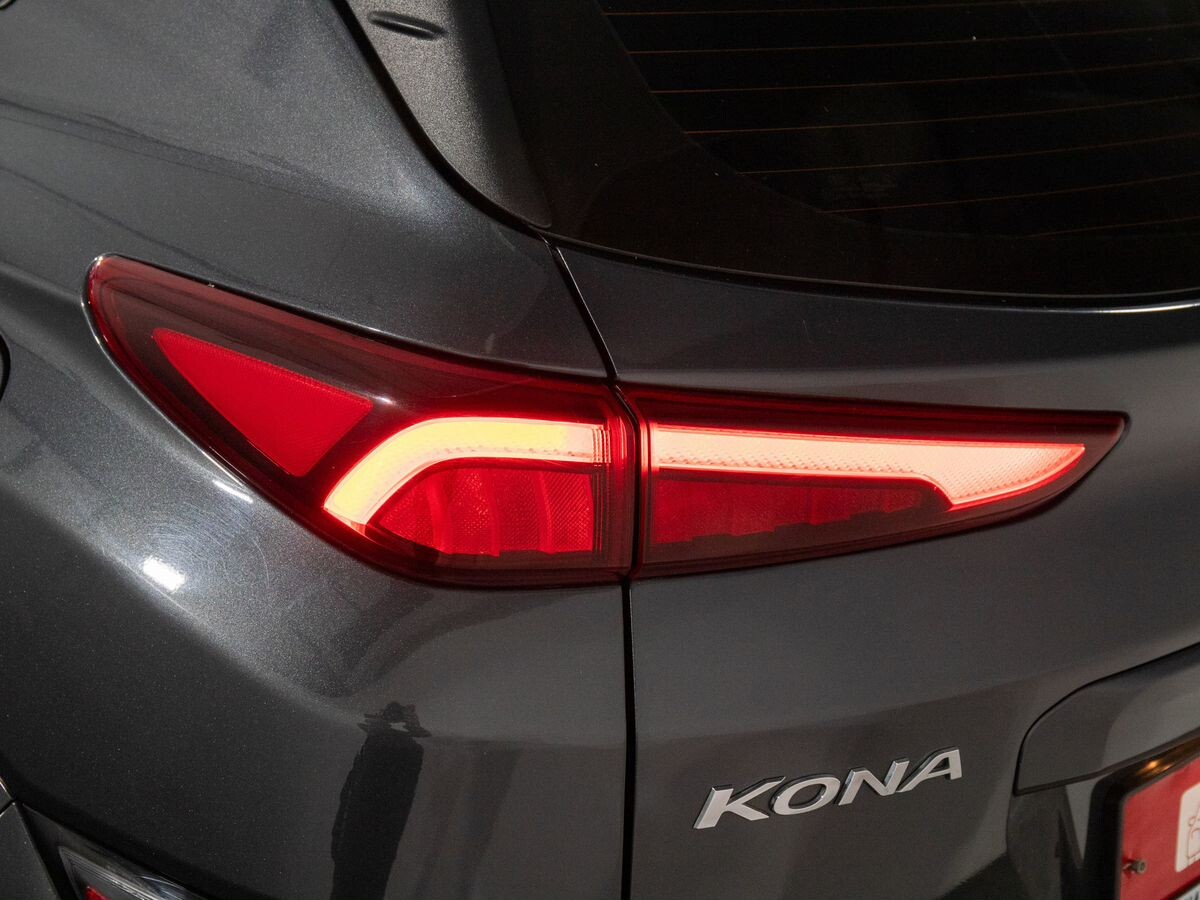 Hyundai Kona 2021 - фото автомобиля