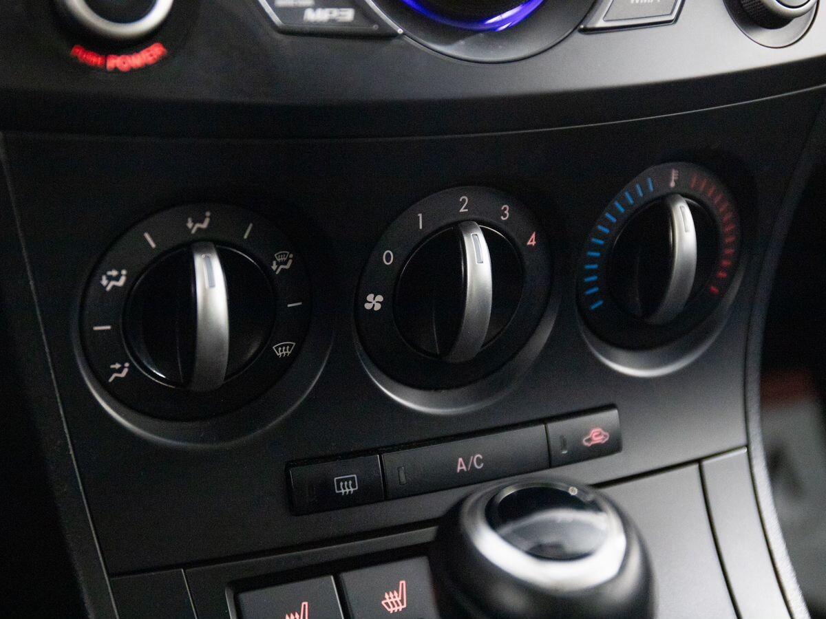 Mazda 3 2012 - фото автомобиля