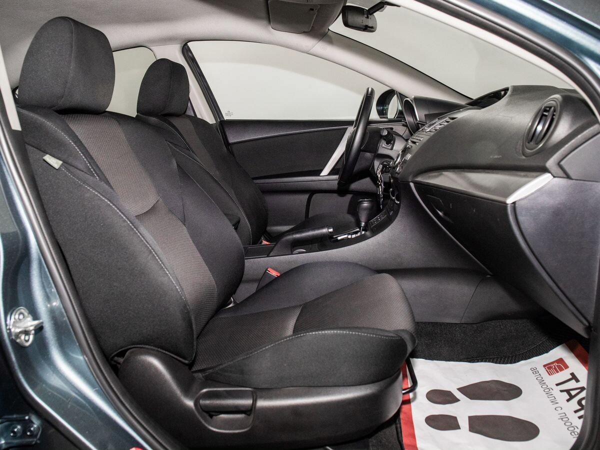 Mazda 3 2012 - фото автомобиля