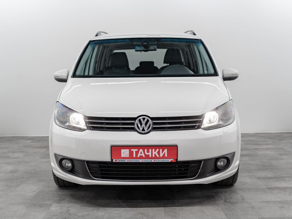 Volkswagen Touran 2012 - фото автомобиля