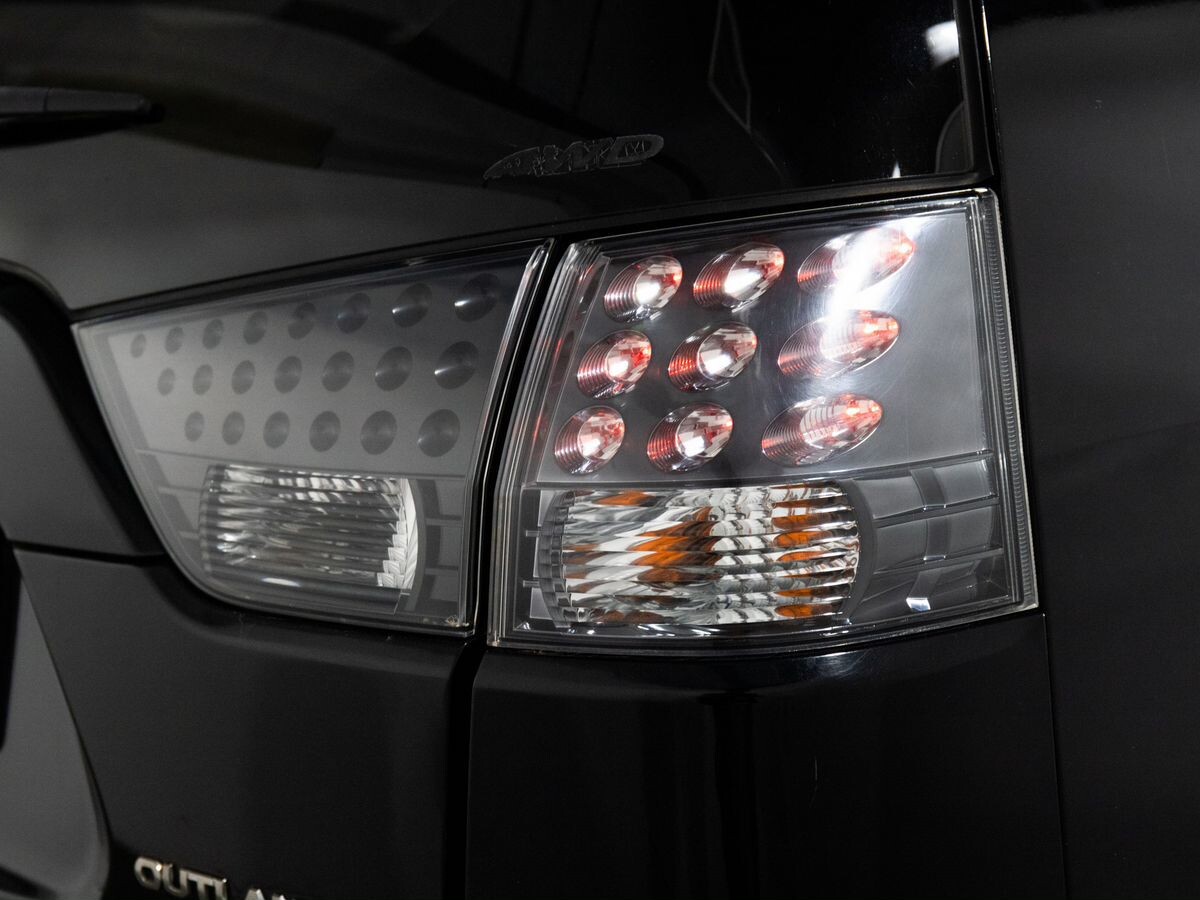 Mitsubishi Outlander 2008 - фото автомобиля