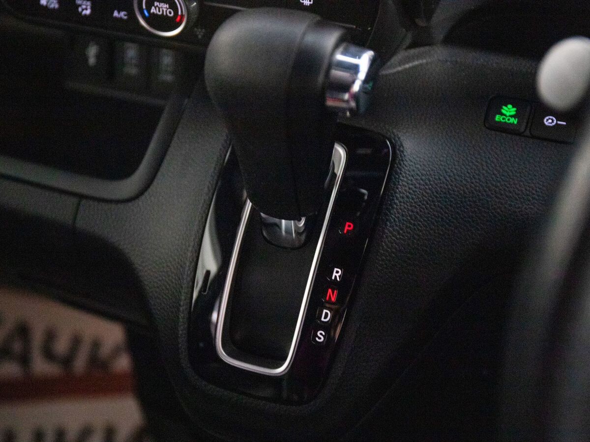 Honda N-BOX 2019 - фото автомобиля