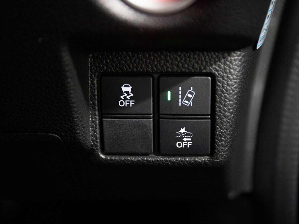 Honda N-BOX 2019 - фото автомобиля