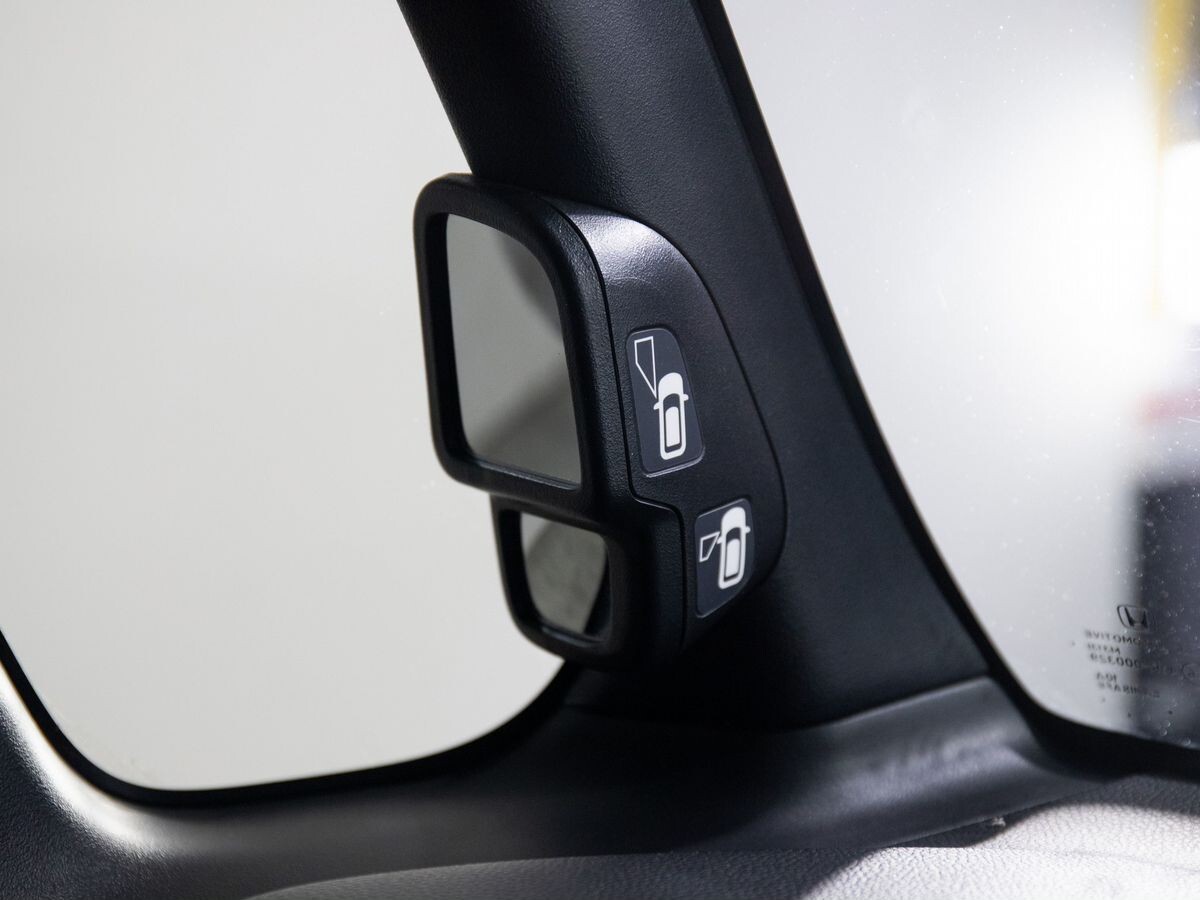 Honda N-BOX 2019 - фото автомобиля