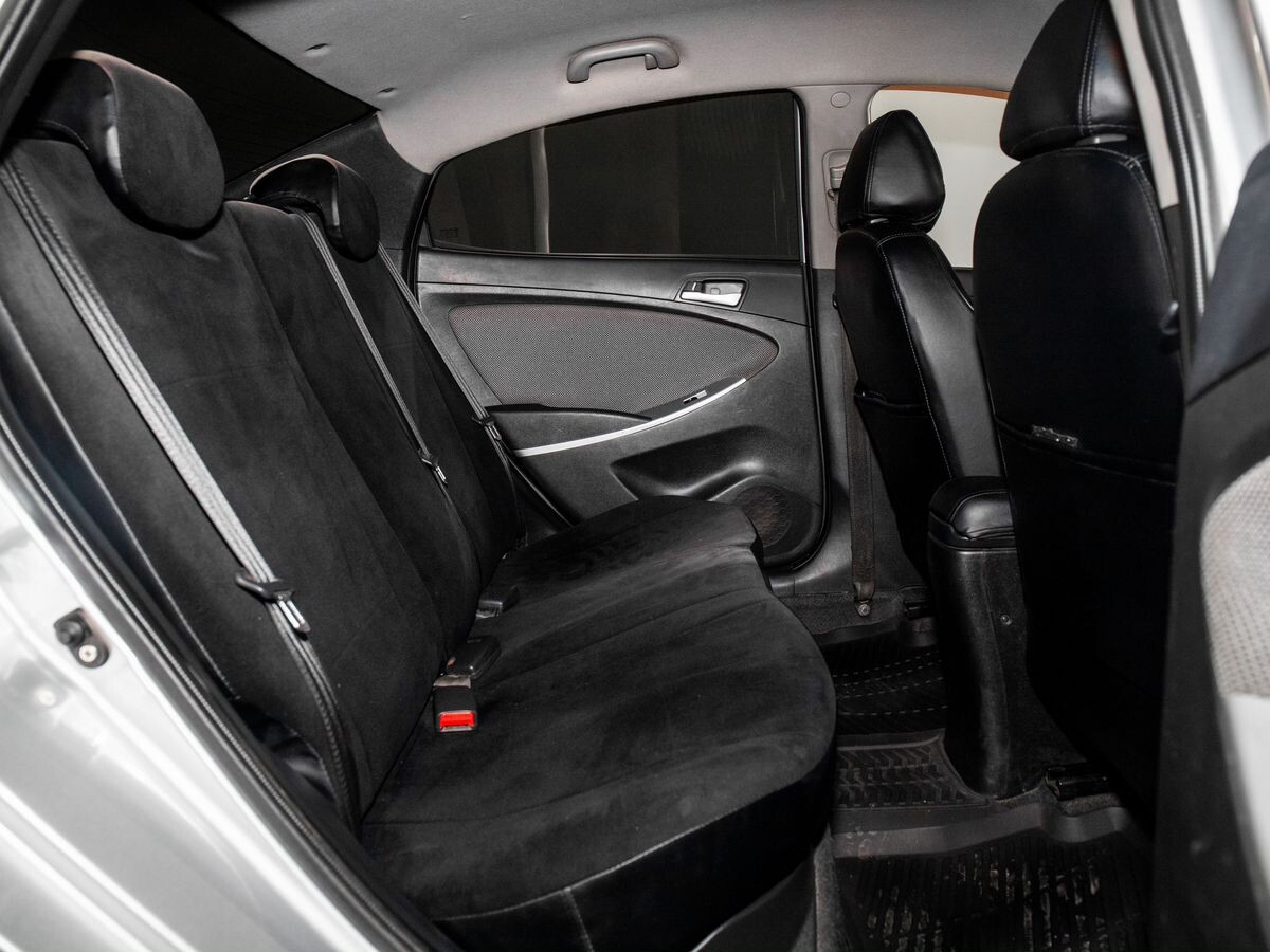 Hyundai Solaris 2013 - фото автомобиля