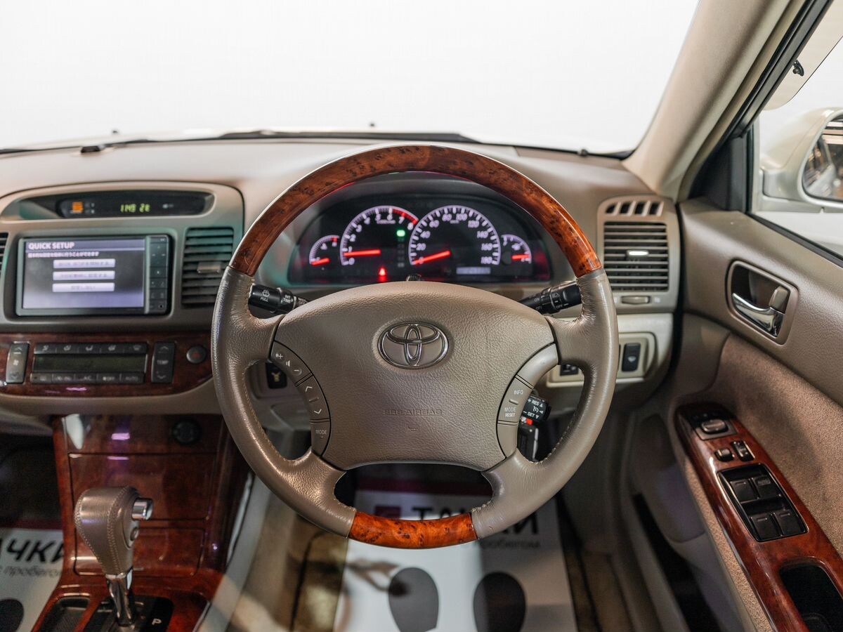 Toyota Camry 2005 - фото автомобиля