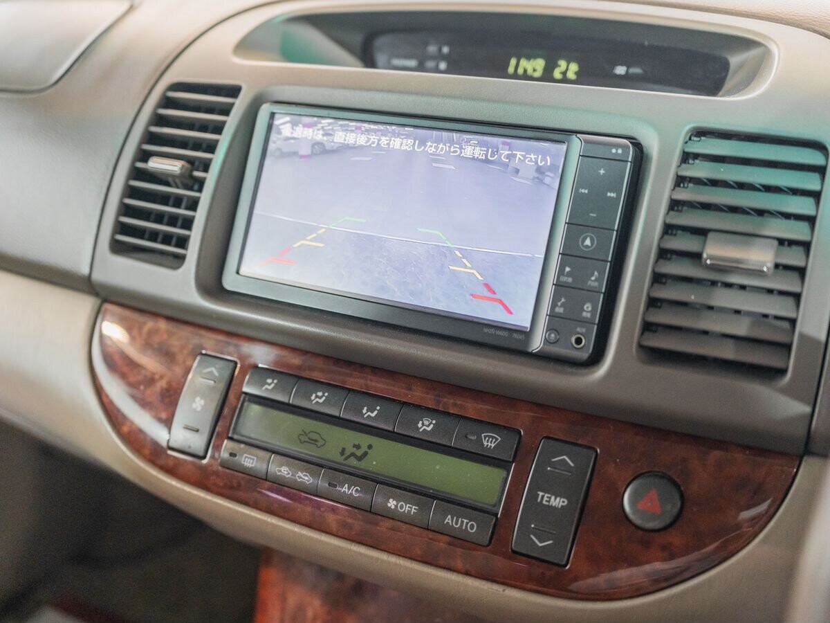 Toyota Camry 2005 - фото автомобиля