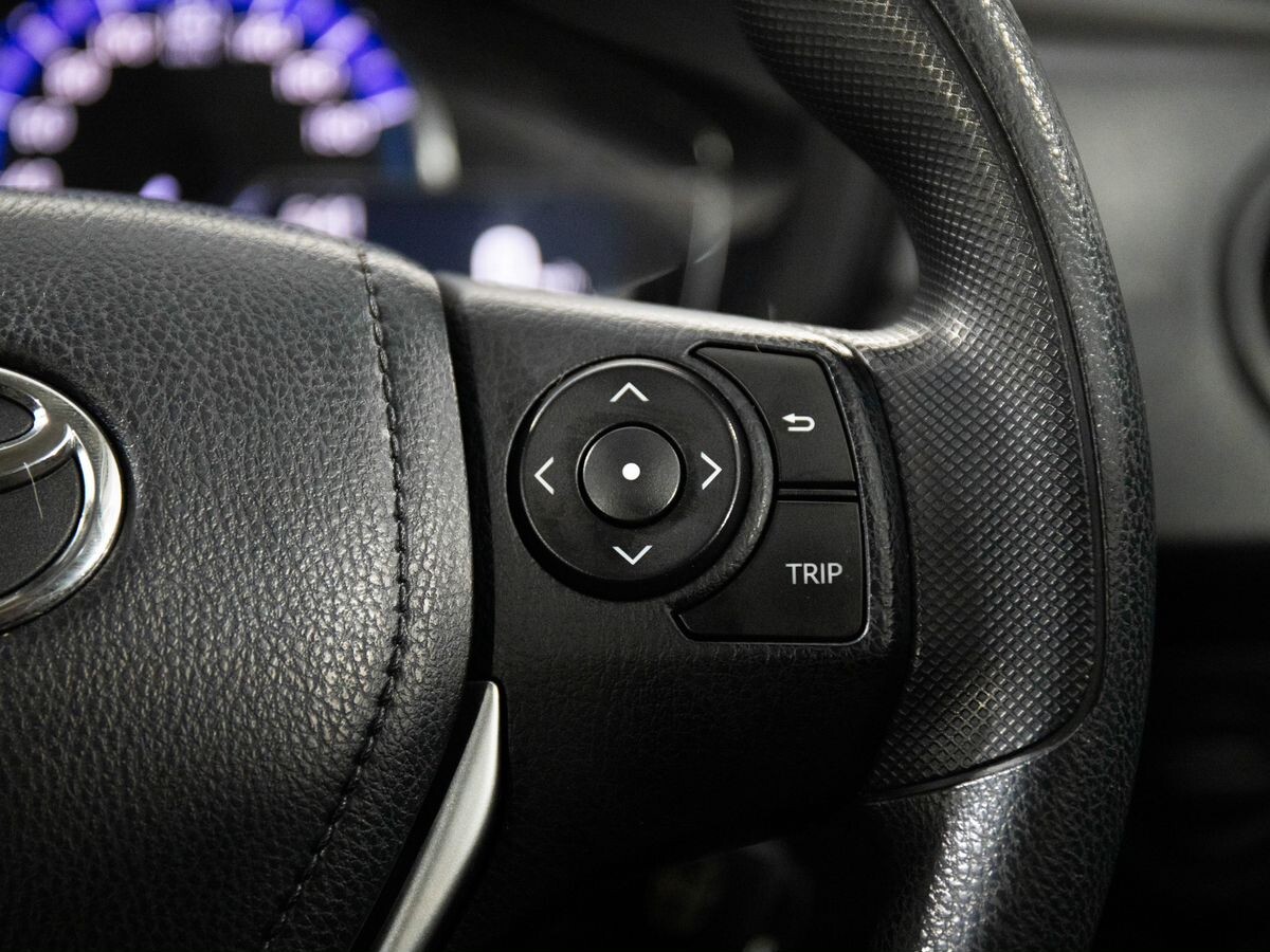 Toyota Corolla 2017 - фото автомобиля