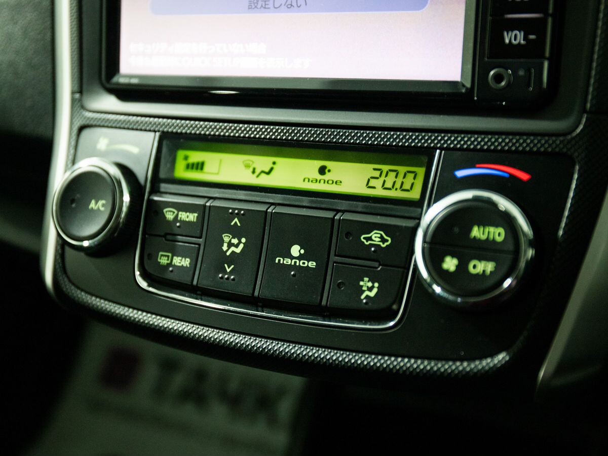 Toyota Corolla 2017 - фото автомобиля