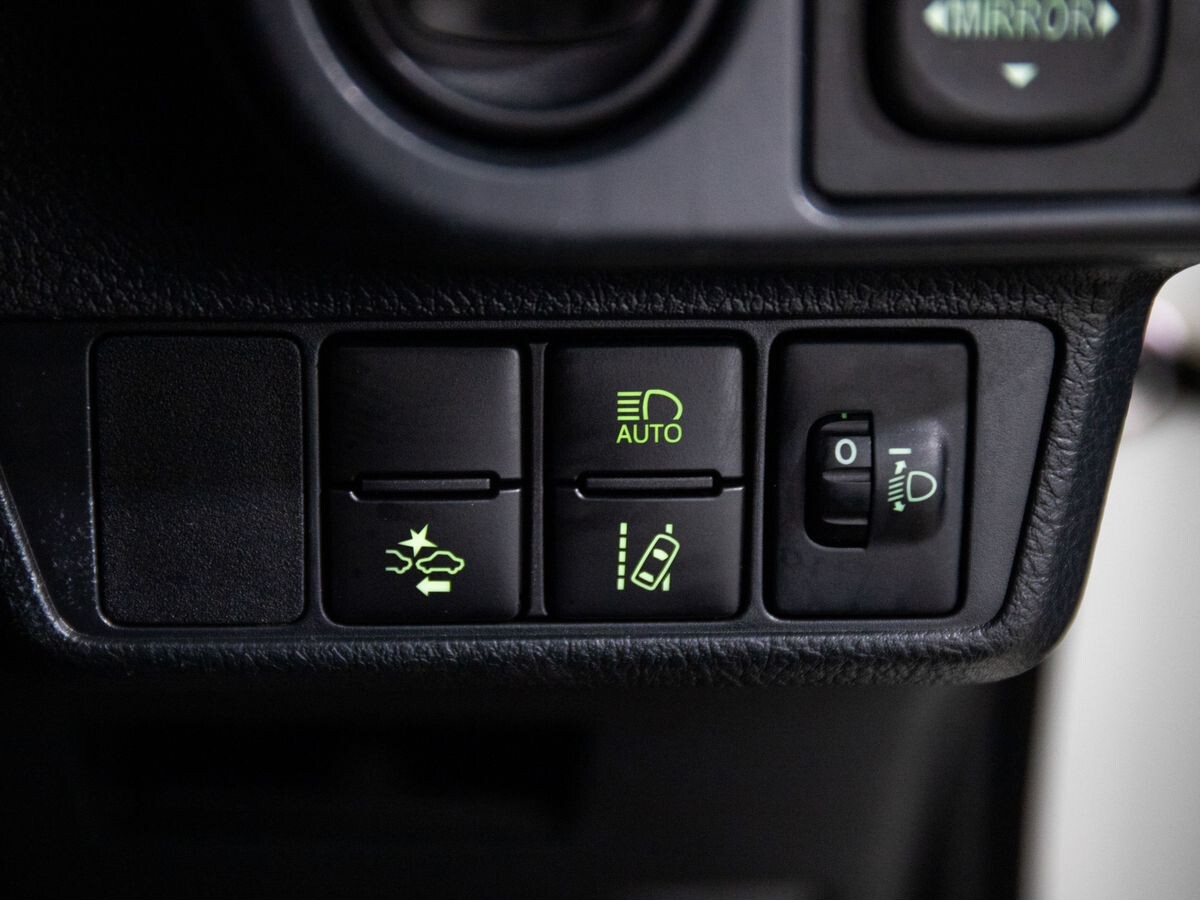 Toyota Corolla 2017 - фото автомобиля