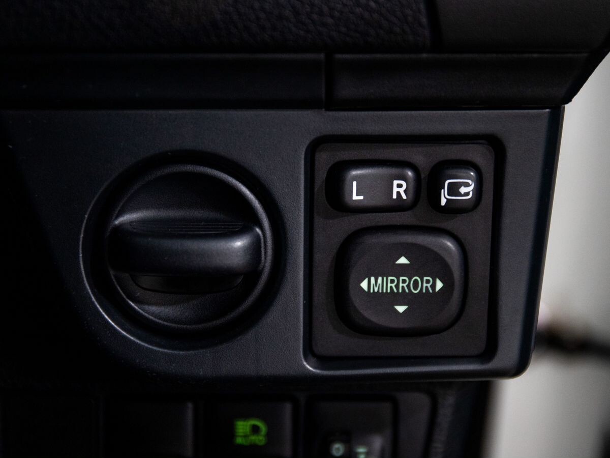 Toyota Corolla 2017 - фото автомобиля