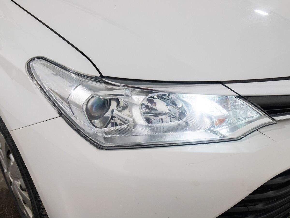 Toyota Corolla 2017 - фото автомобиля