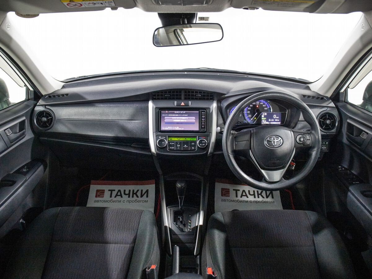 Toyota Corolla 2017 - фото автомобиля