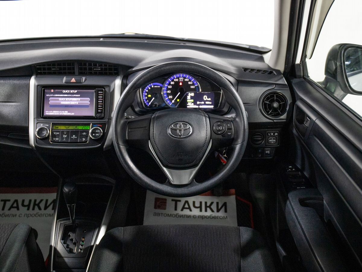 Toyota Corolla 2017 - фото автомобиля