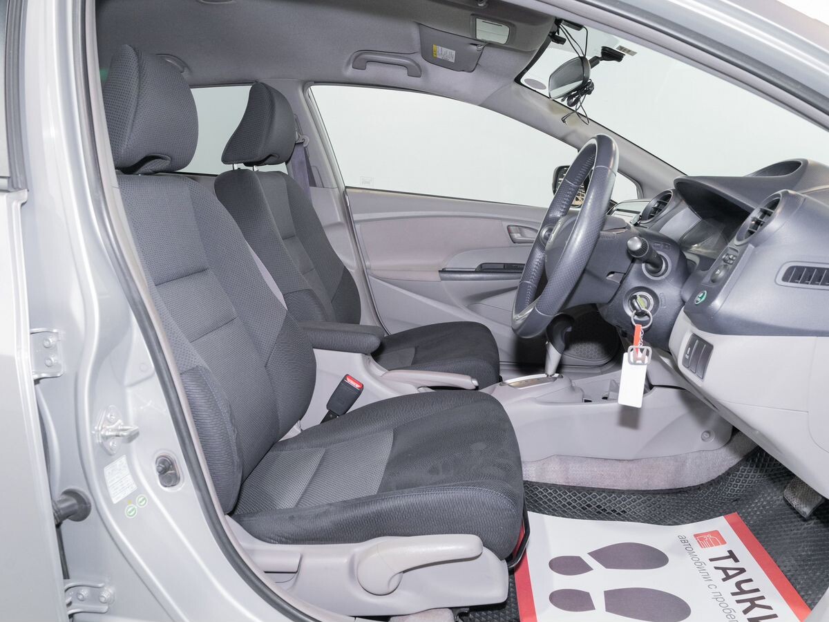 Honda Insight 2010 - фото автомобиля