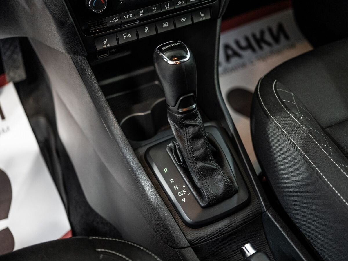 Skoda Rapid 2019 - фото автомобиля