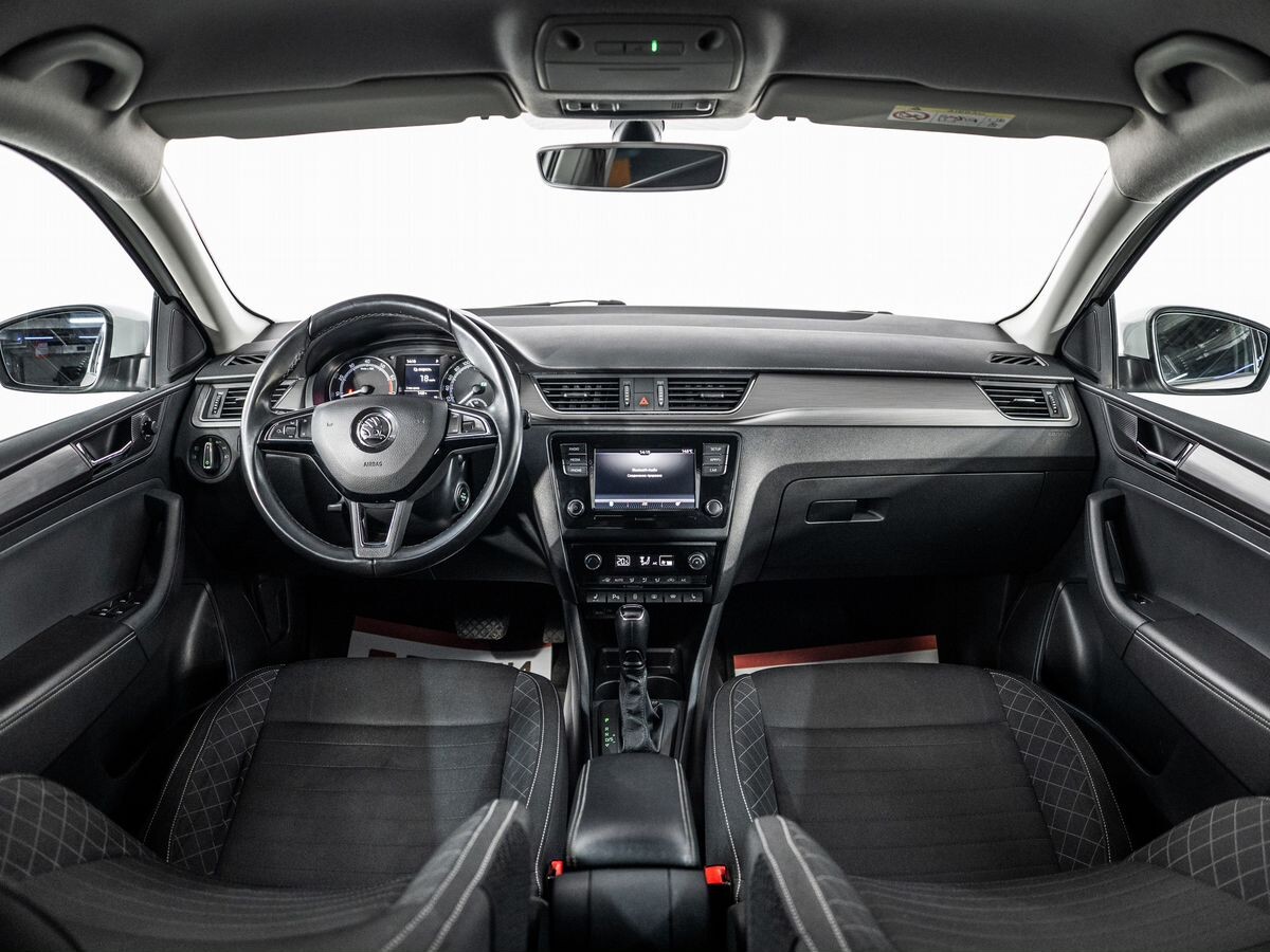 Skoda Rapid 2019 - фото автомобиля