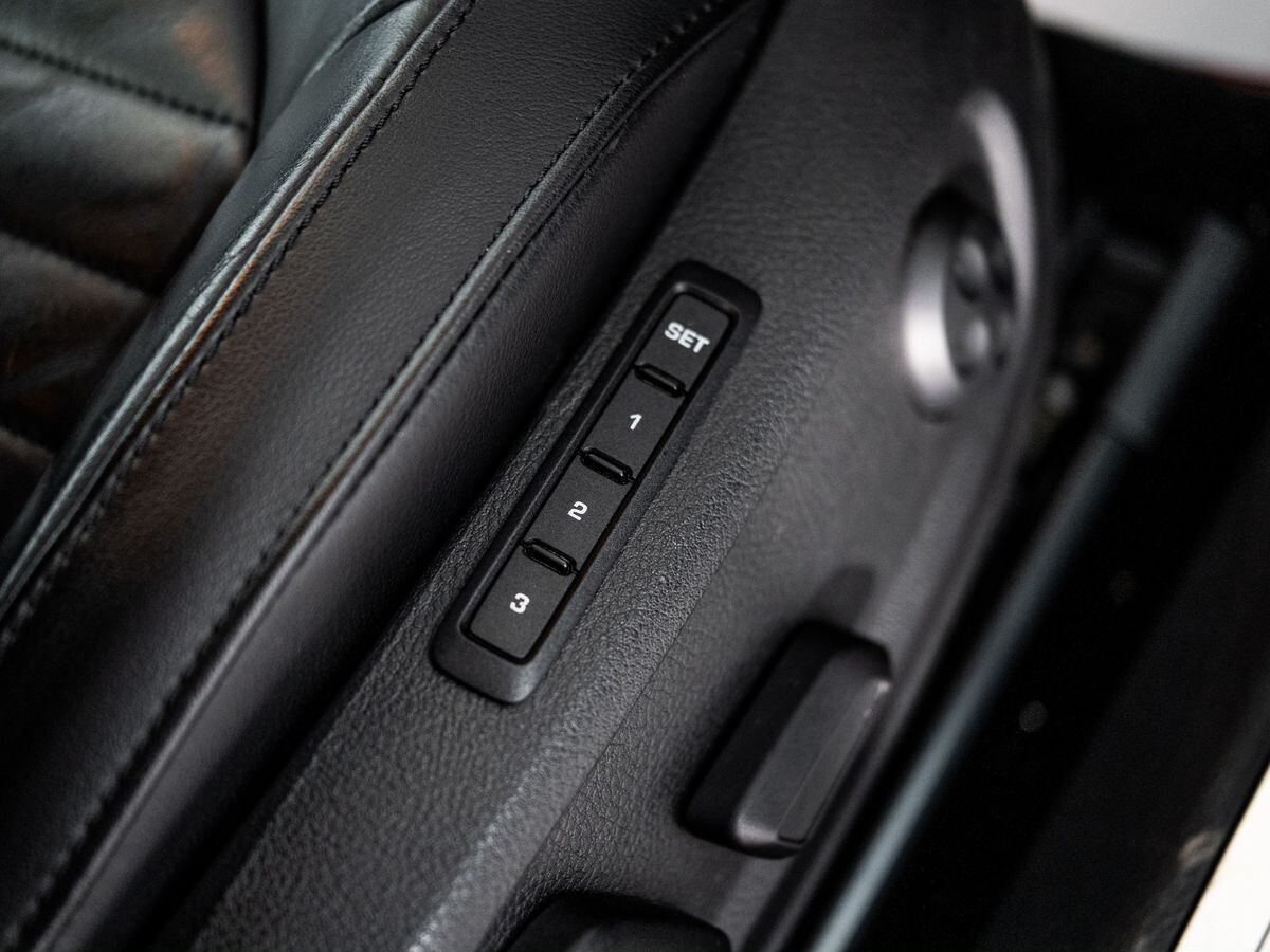 Volkswagen Passat 2011 - фото автомобиля