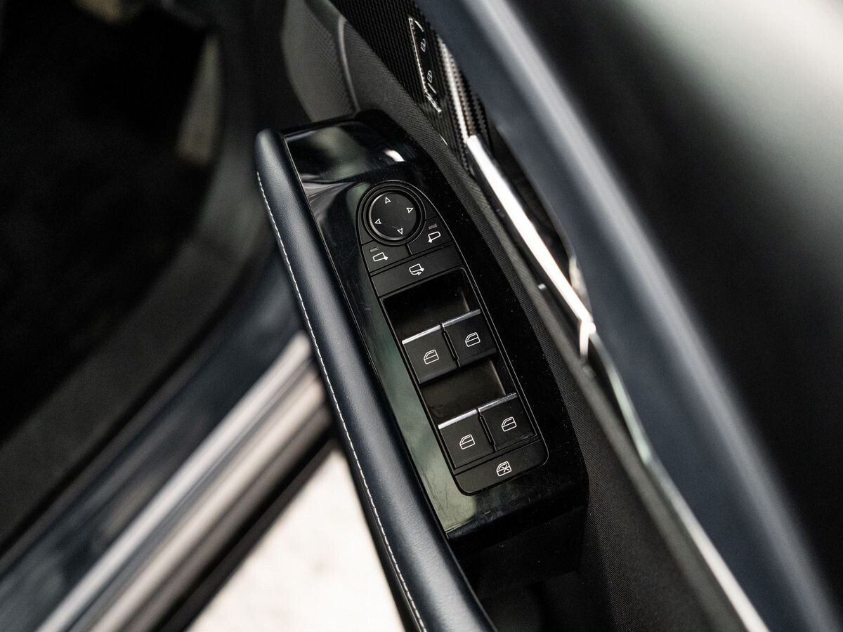 Mazda CX-30 2019 - фото автомобиля