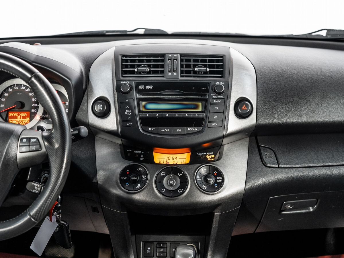 Toyota RAV4 2010 - фото автомобиля