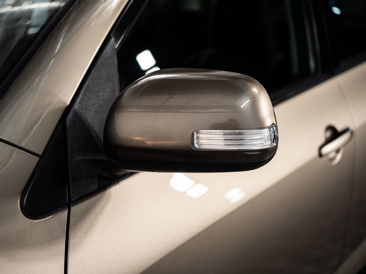 Toyota RAV4 2010 - фото автомобиля