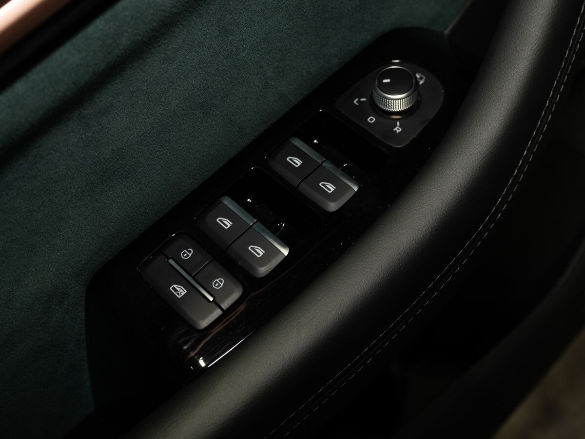 Geely Monjaro 2023 - фото автомобиля