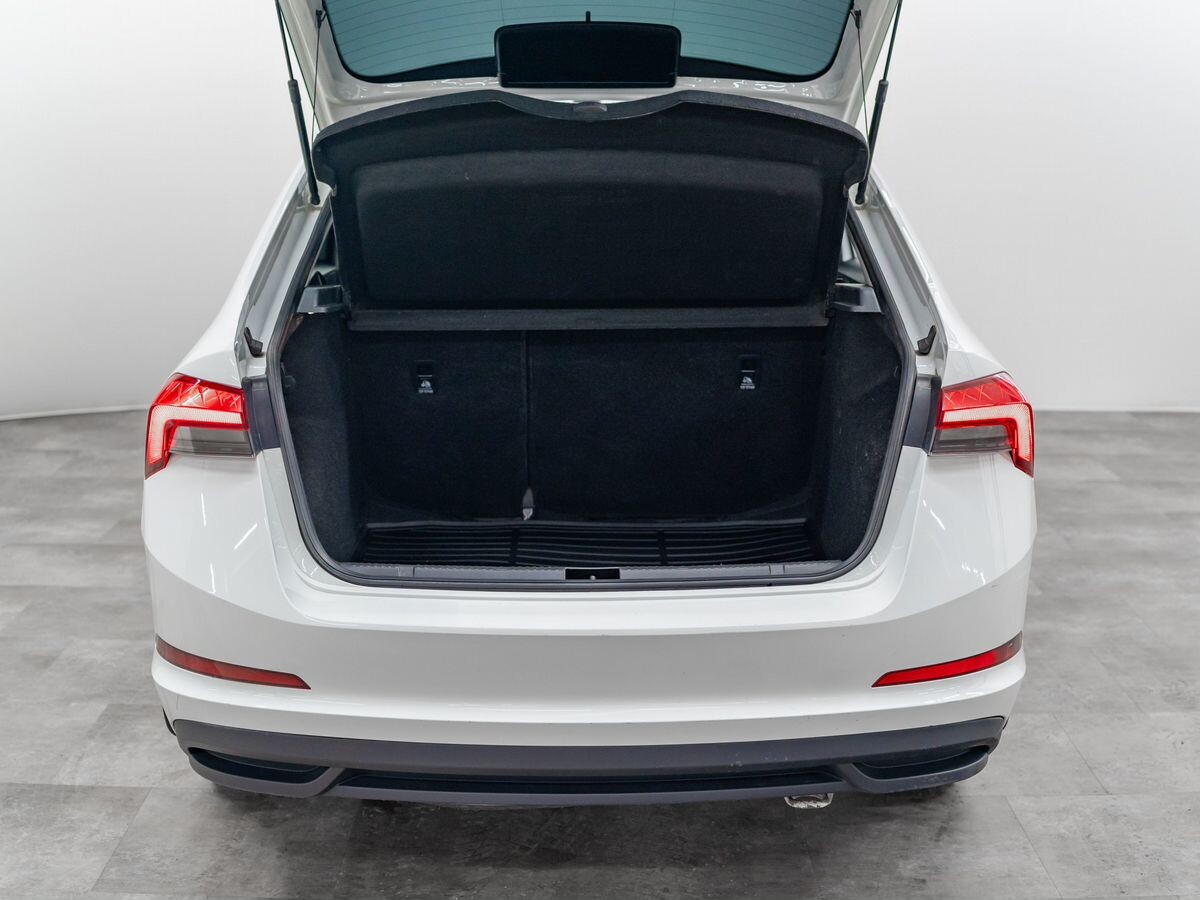 Skoda Rapid 2021 - фото автомобиля